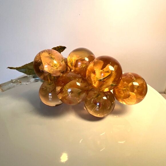 Amazing!  Vintage lucite grapes with flowers inside RARE must see - Picture 1 of 5